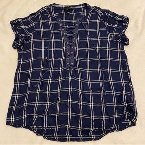 Express Lace Up V-Neck T-Shirt - Navy and White Plaid